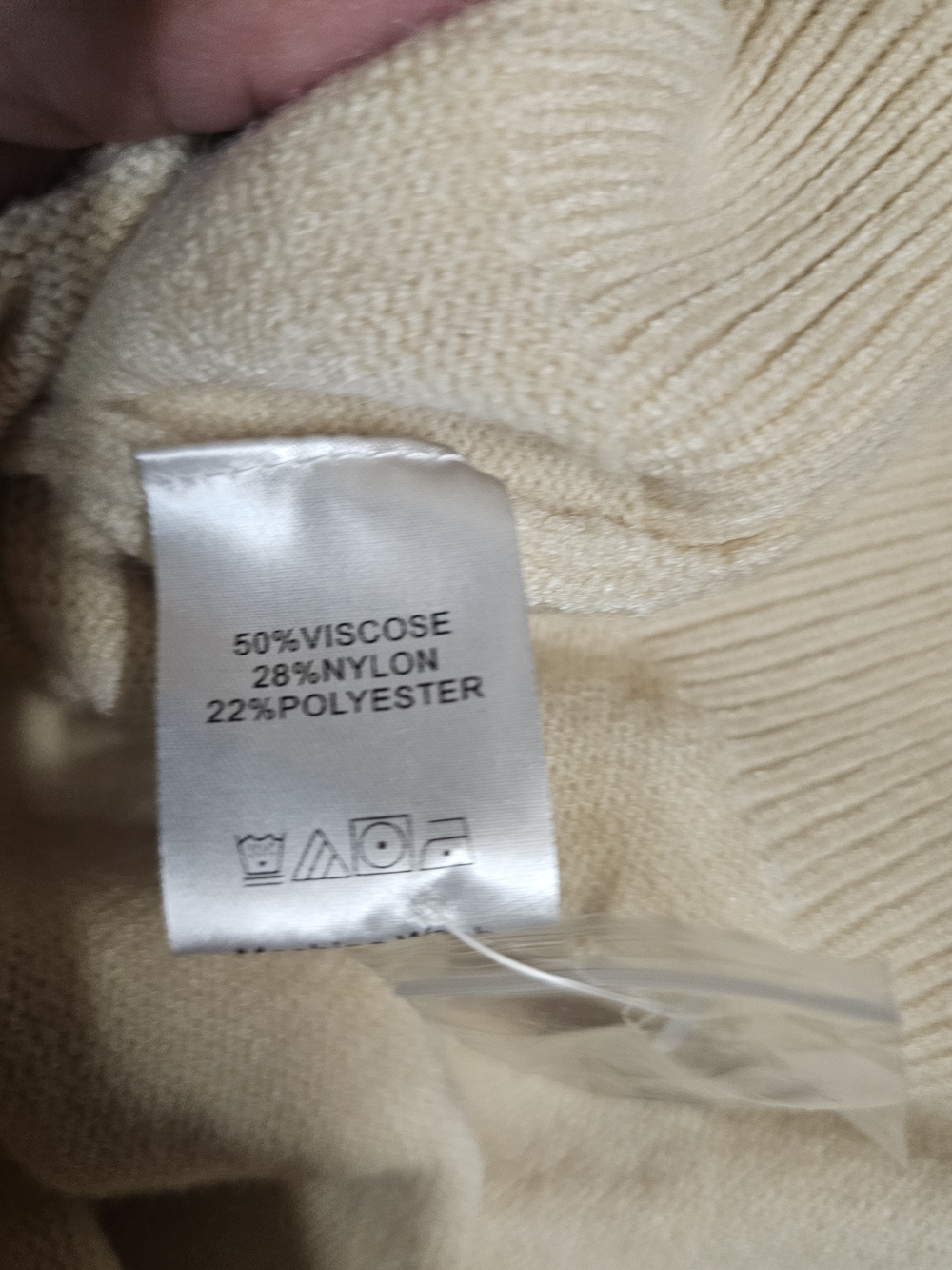 BTFBM Ivory Sweater Lg NWT - Picture 11 of 11